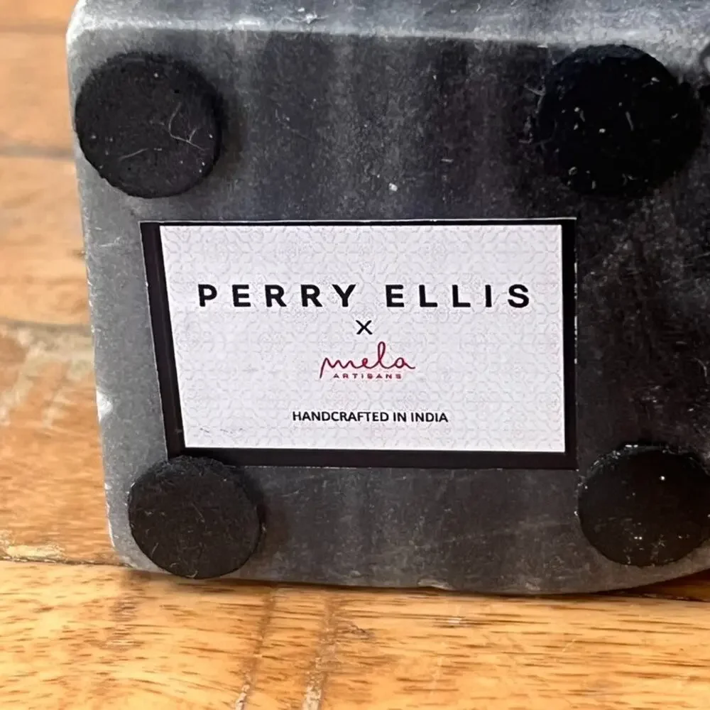 Perry Ellis perry ellis