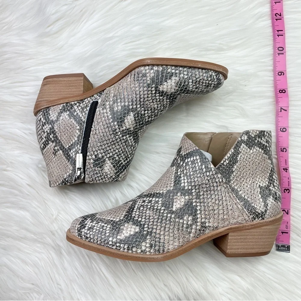 Vince Camuto brand new