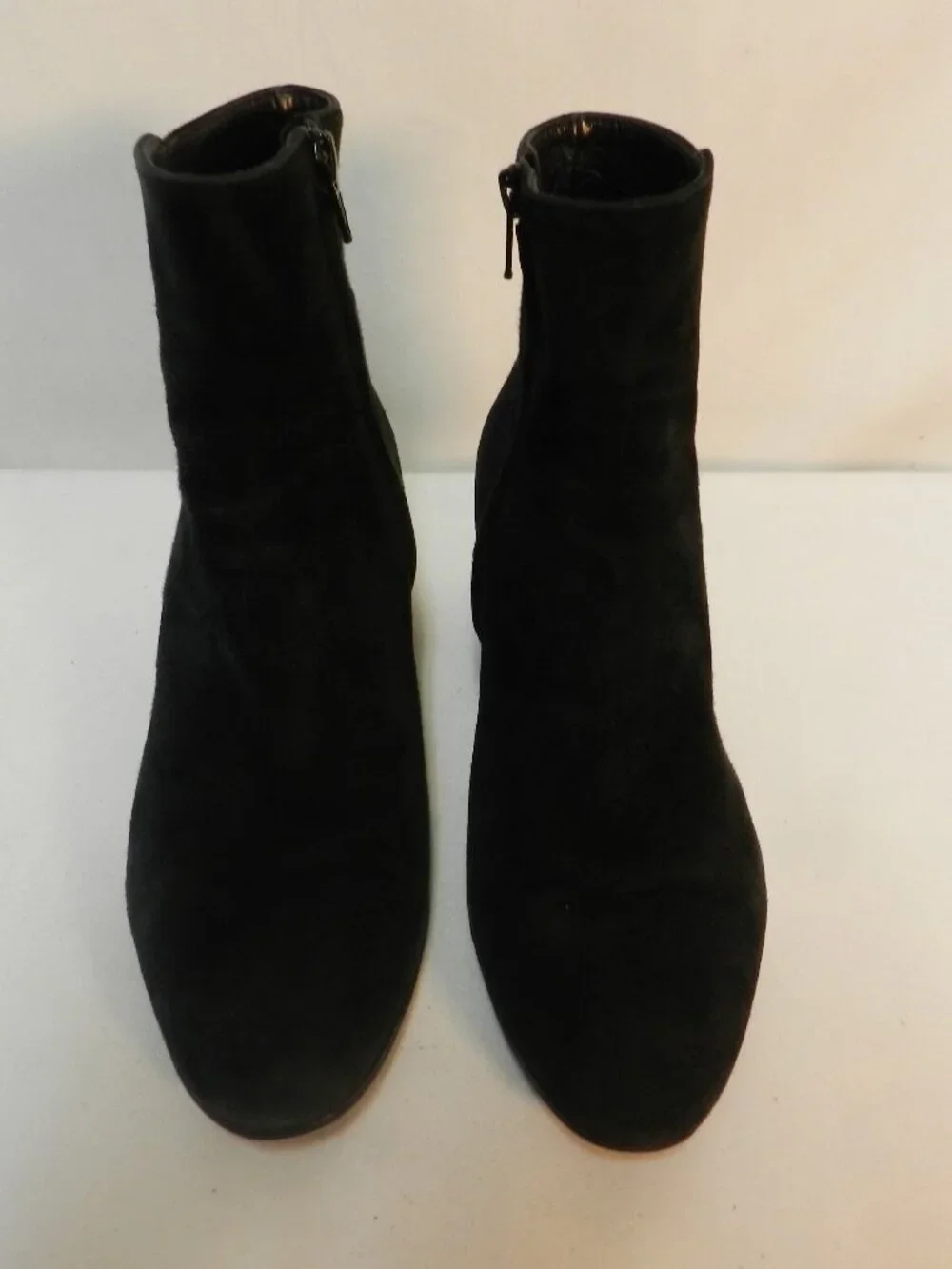 AGL Suede Size 37.5 US 7.5 black ankle zip pumps heels Attilio Giusti Italy