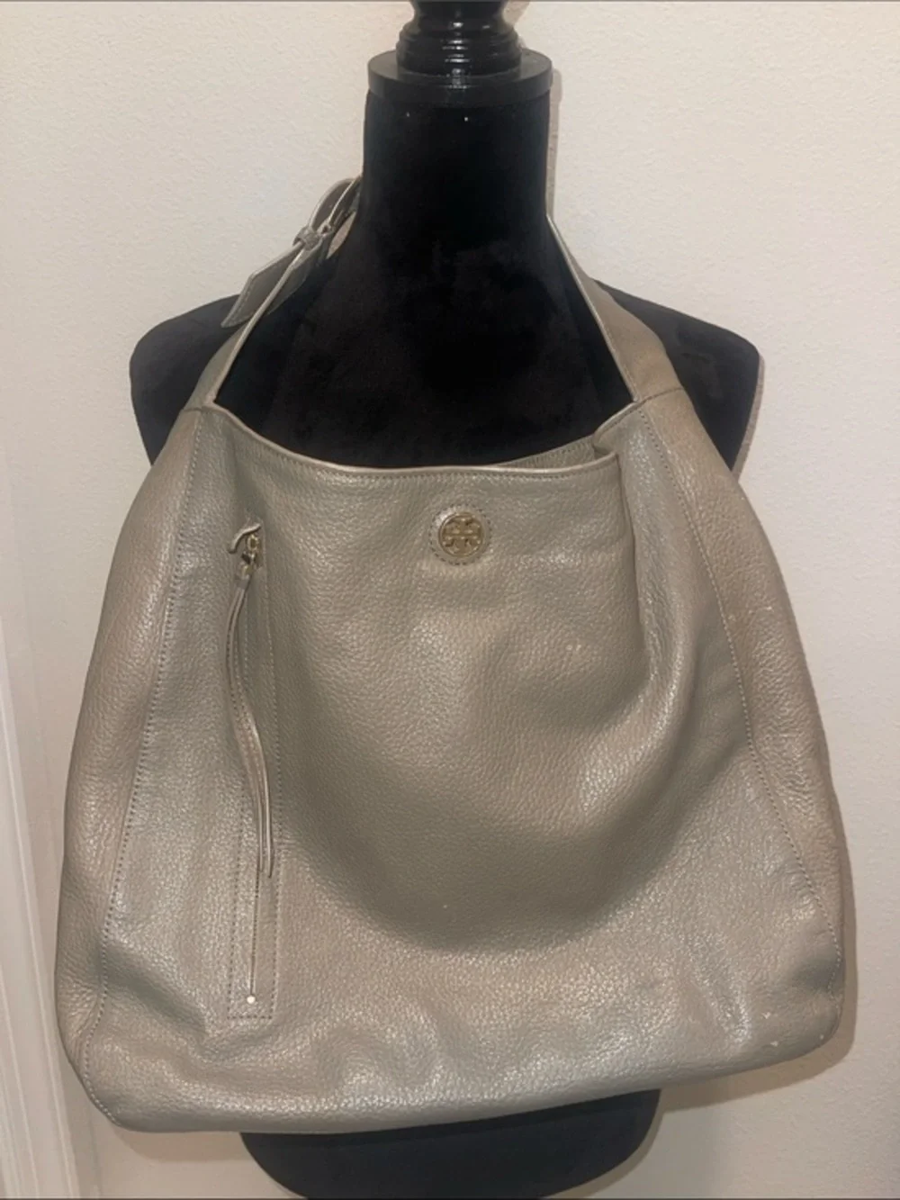 Tory Burch slouchy pebbled leather hobo bag as is