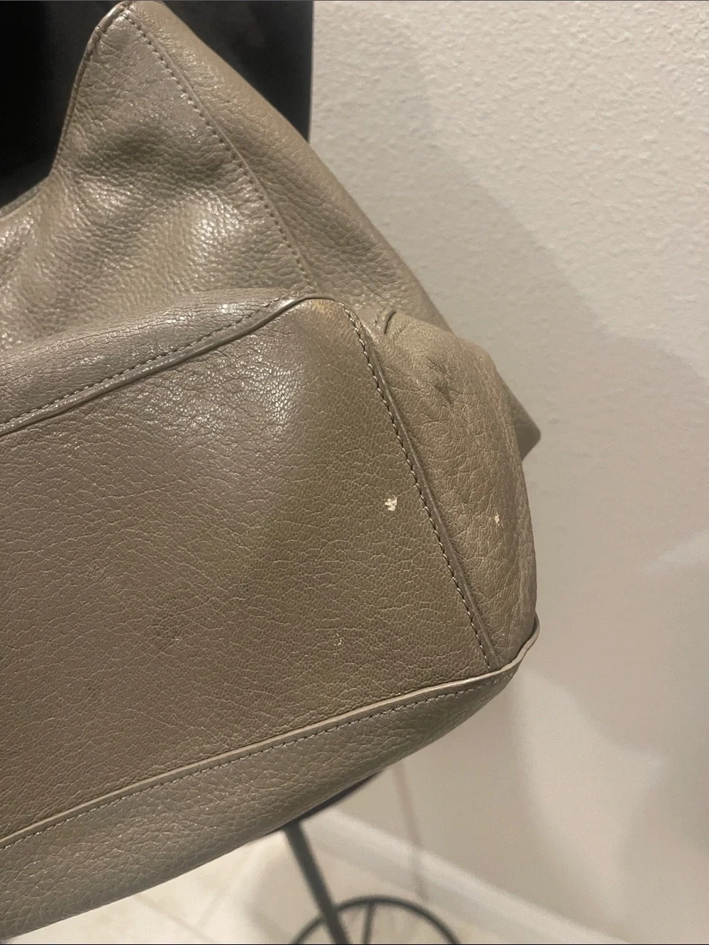 Tory Burch 16” 12”