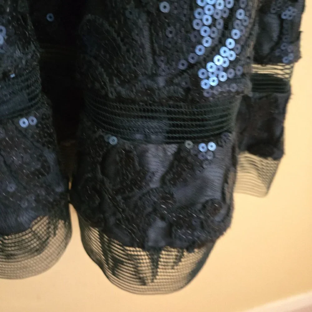 Tadashi Shoji this tadashi