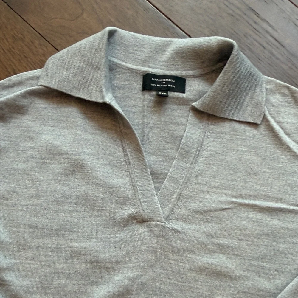 Banana Republic 100% merino