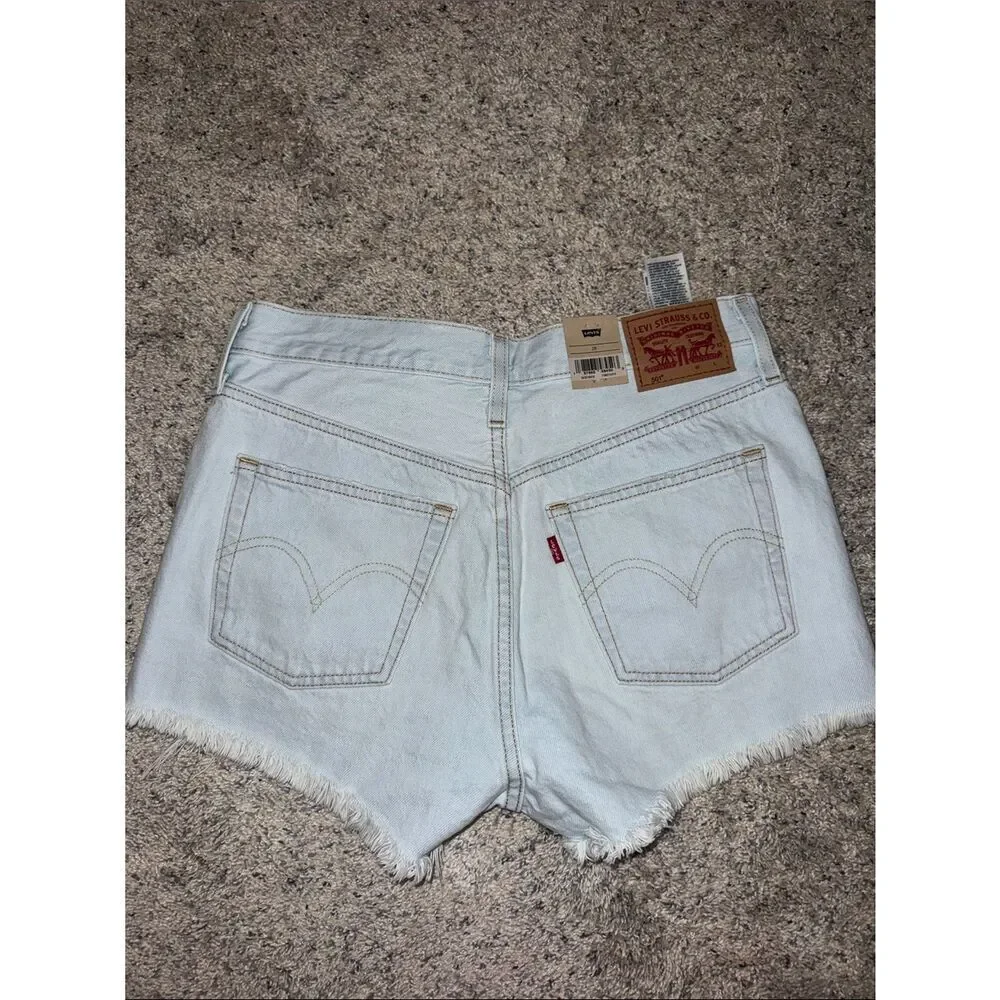 Levis levi jean
