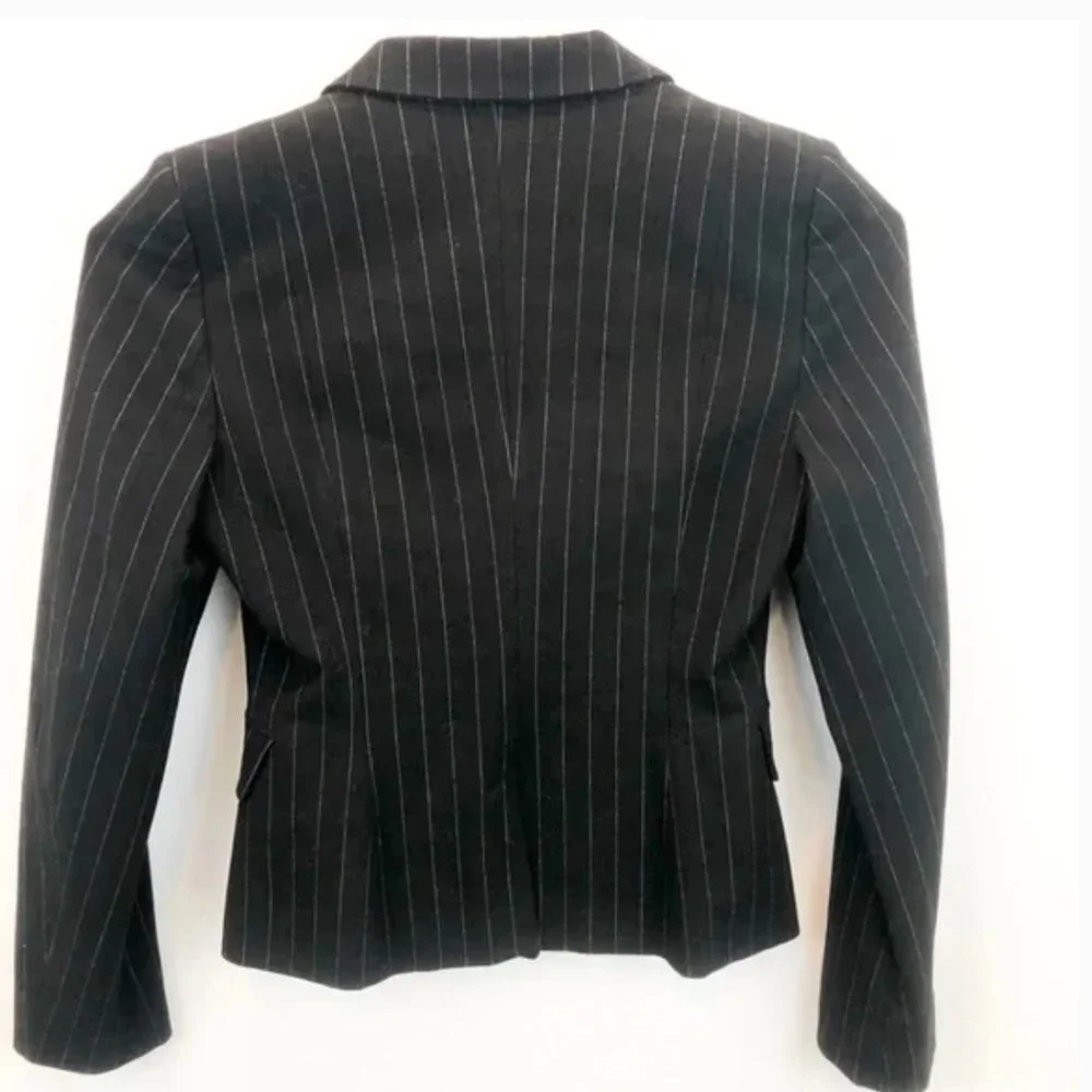 Sisley black striped