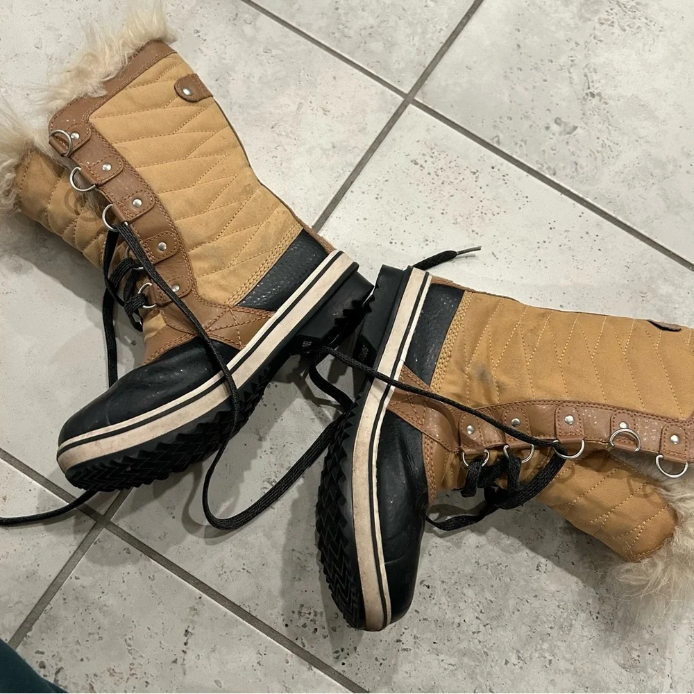 Sorel size good