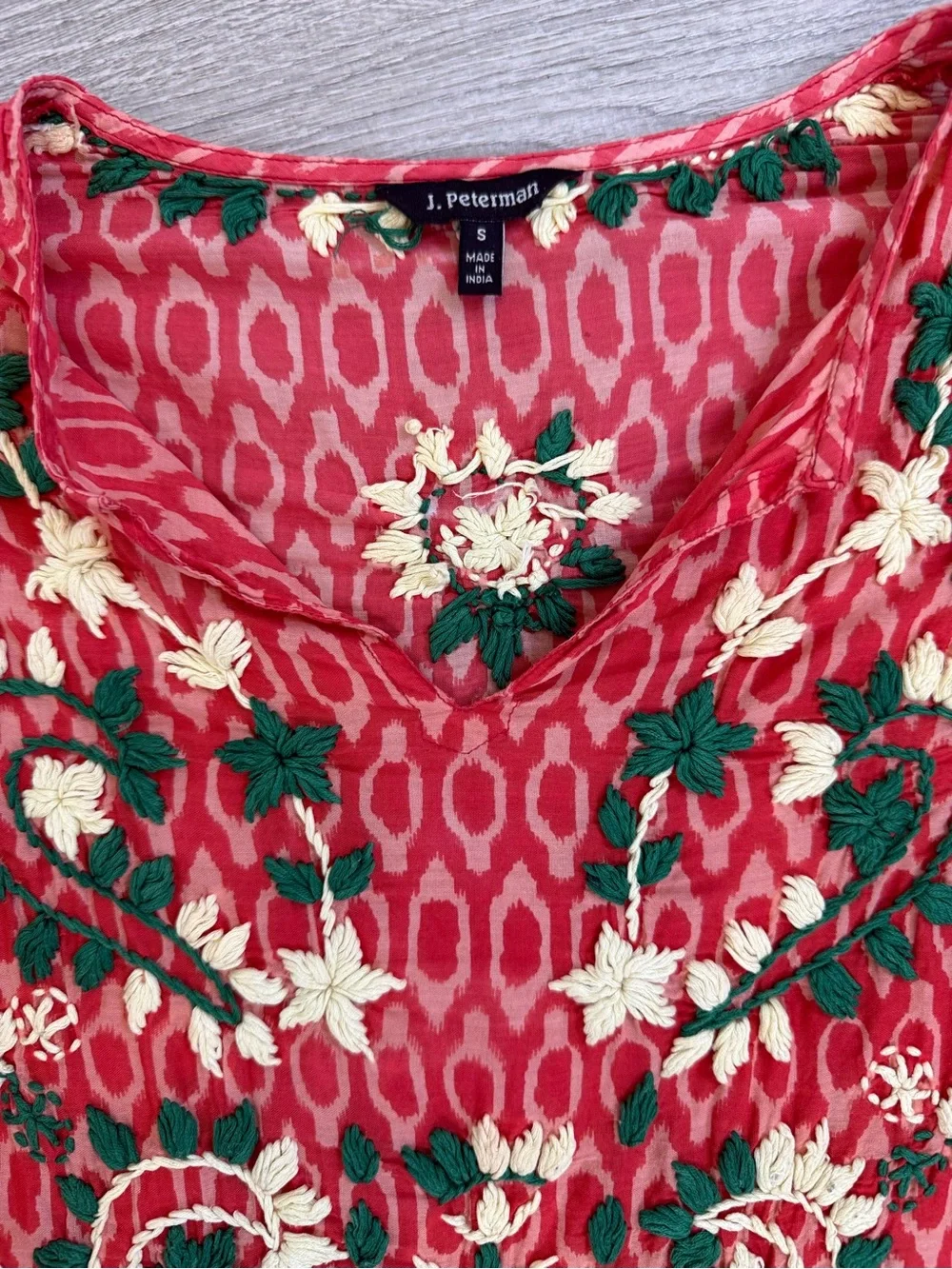 J. Peterman vibrant embroidered