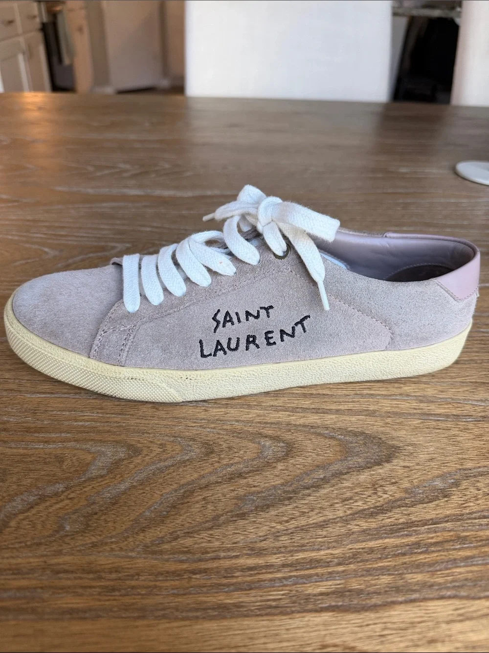 Saint Laurent Court Classic Low Suede ‘Rose Antique’