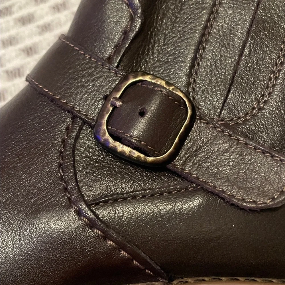 Clarks Women's Camzin Loop Dark Brown Leather Ankle Boots (Size 8)