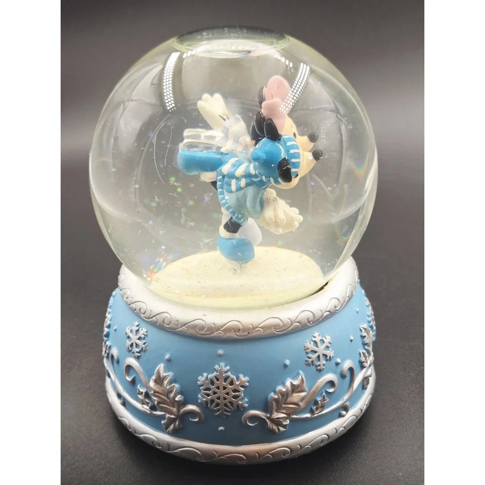 Disney precious moments