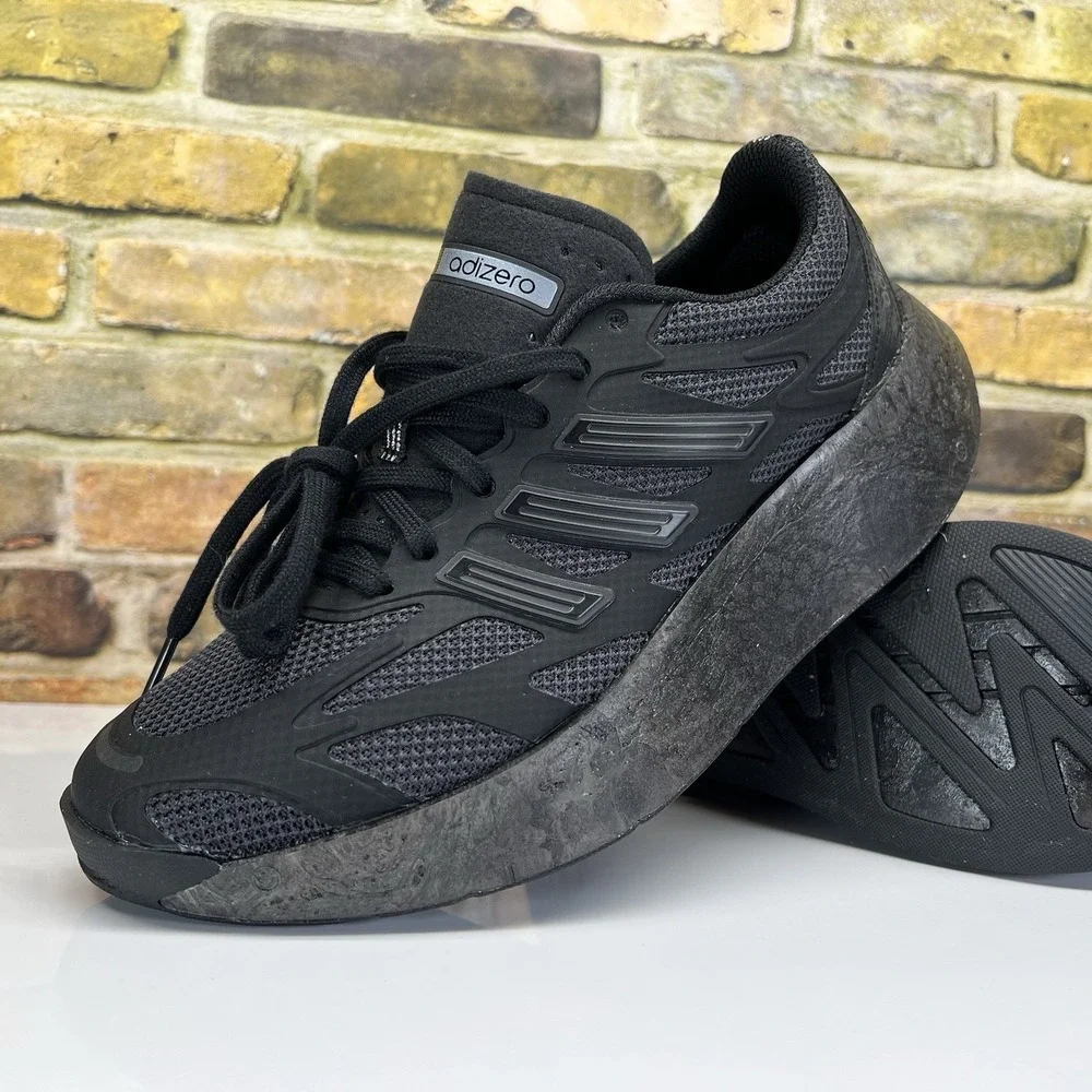 Mens 8 , Womens 9 - Adidas Originals Adizero Aruku  Running Shoes  Core Black