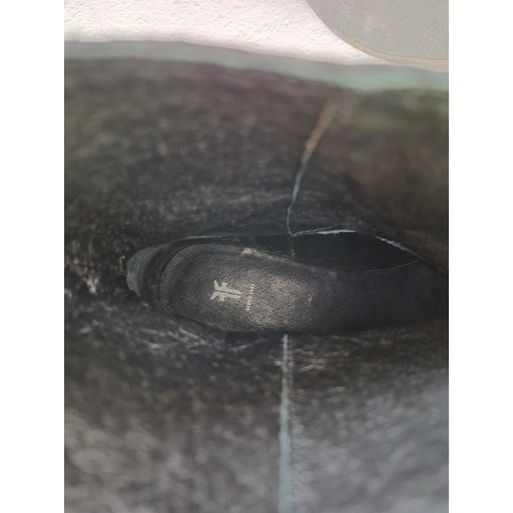 Frye Womens Size 9 M Suede Leather Farrah Wave Short Bootie Black Pull On