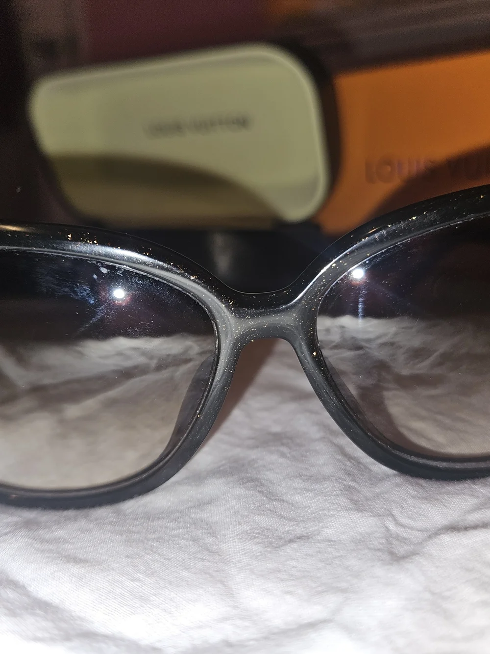 Louis Vuitton Black Round Sunglasses - Designer Women’s Accessories