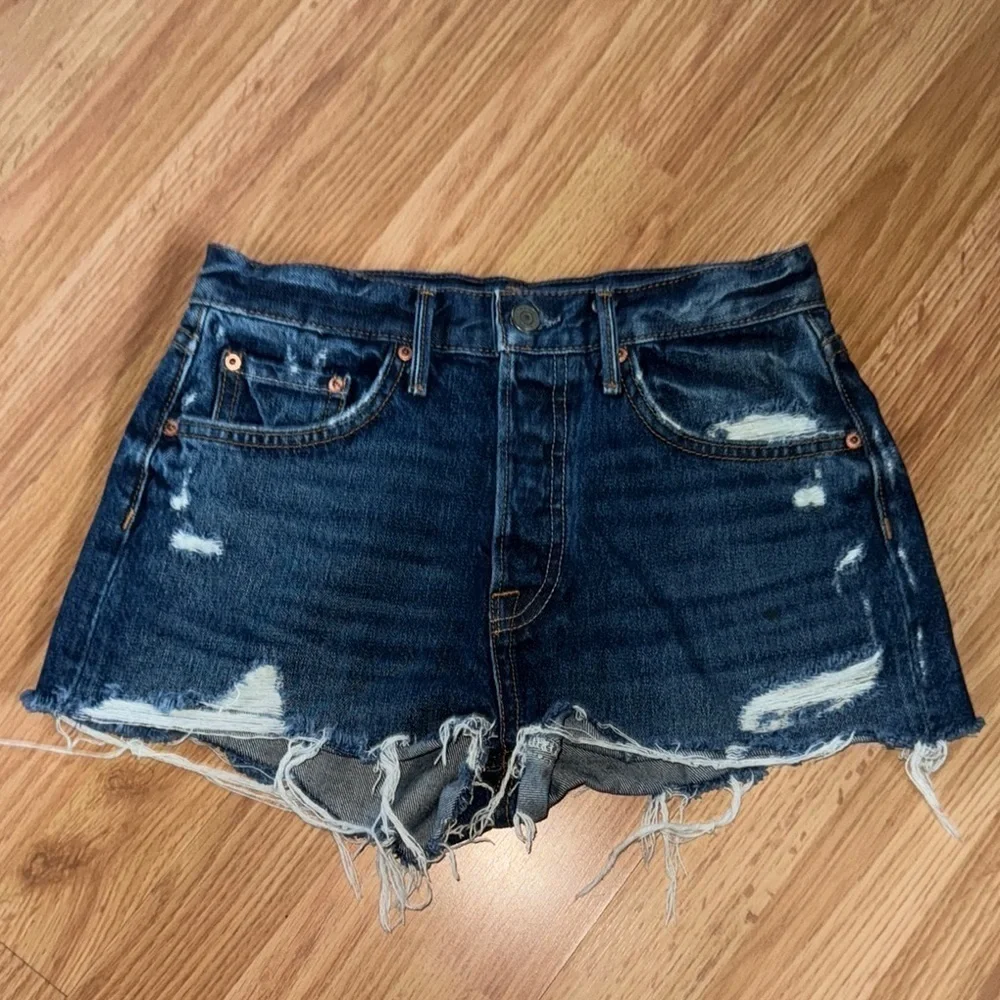 GRLFRND kaia distressed