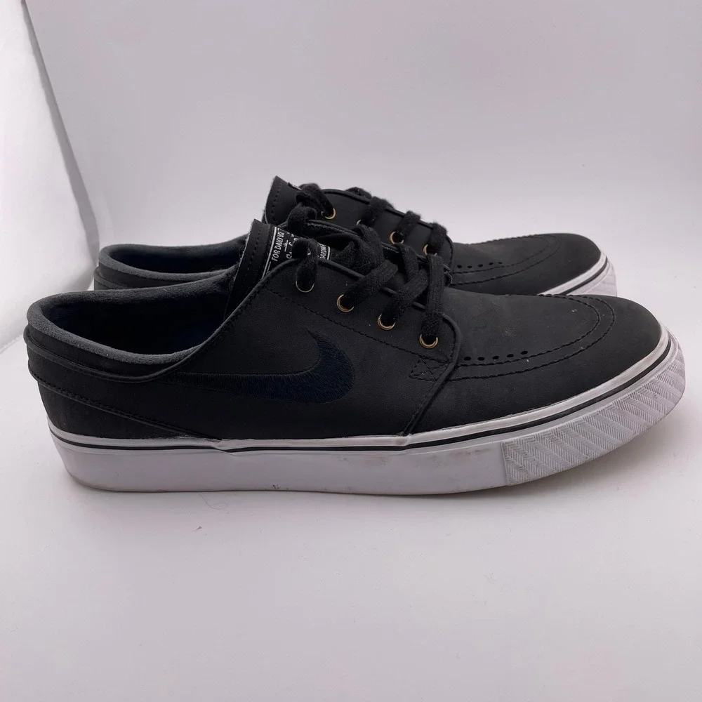 Nike step into