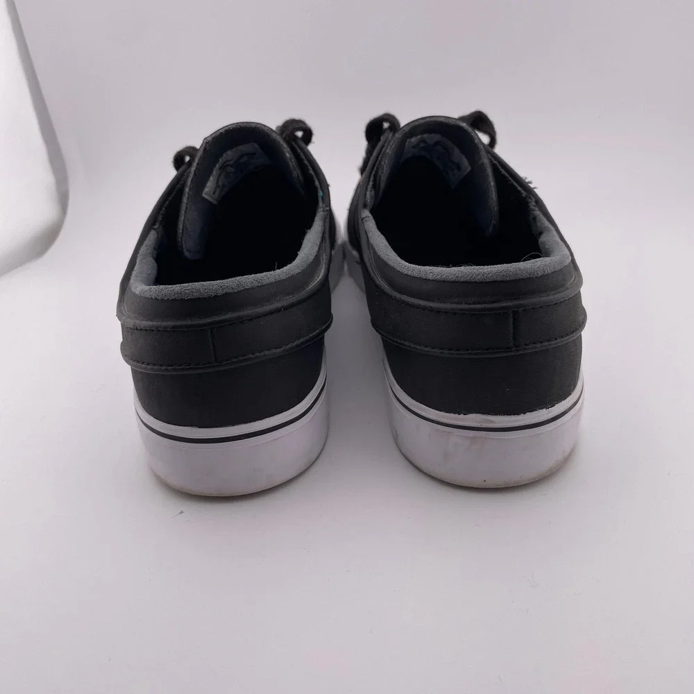 Nike step into
