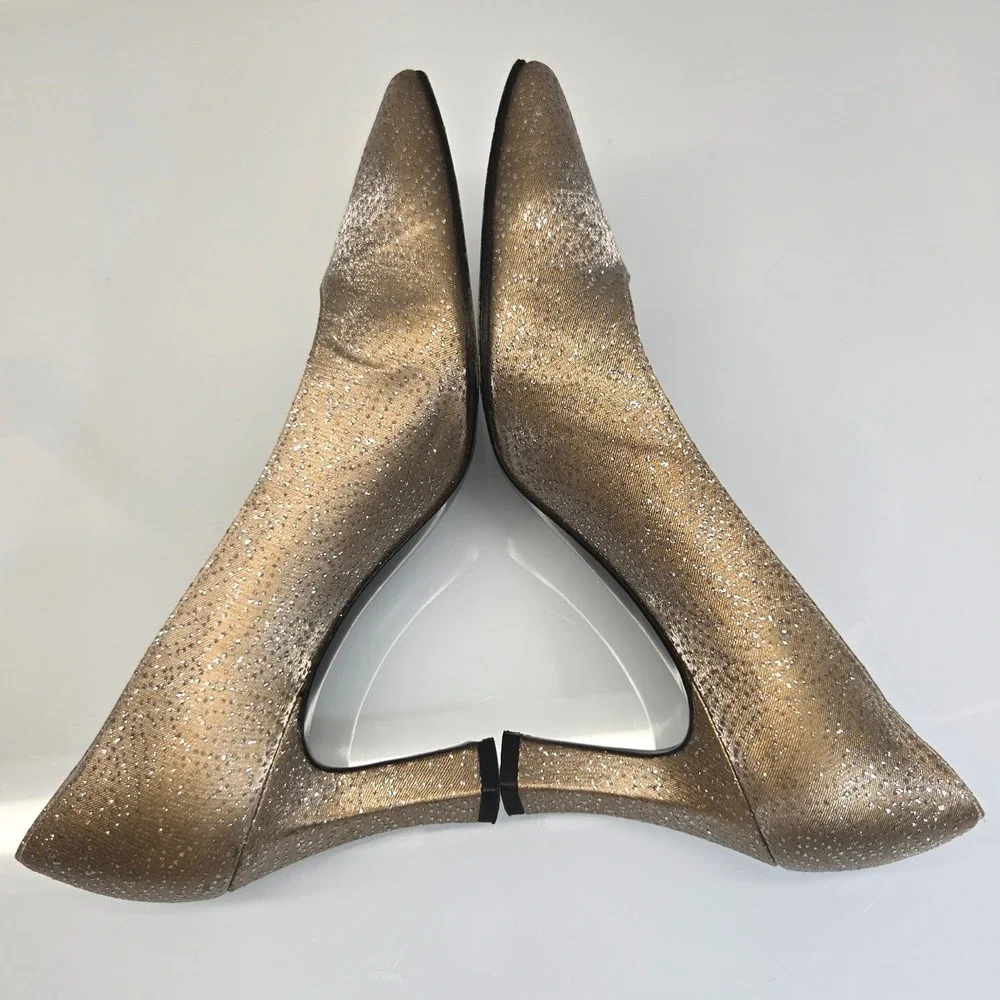 Stuart Weitzman classic timeless