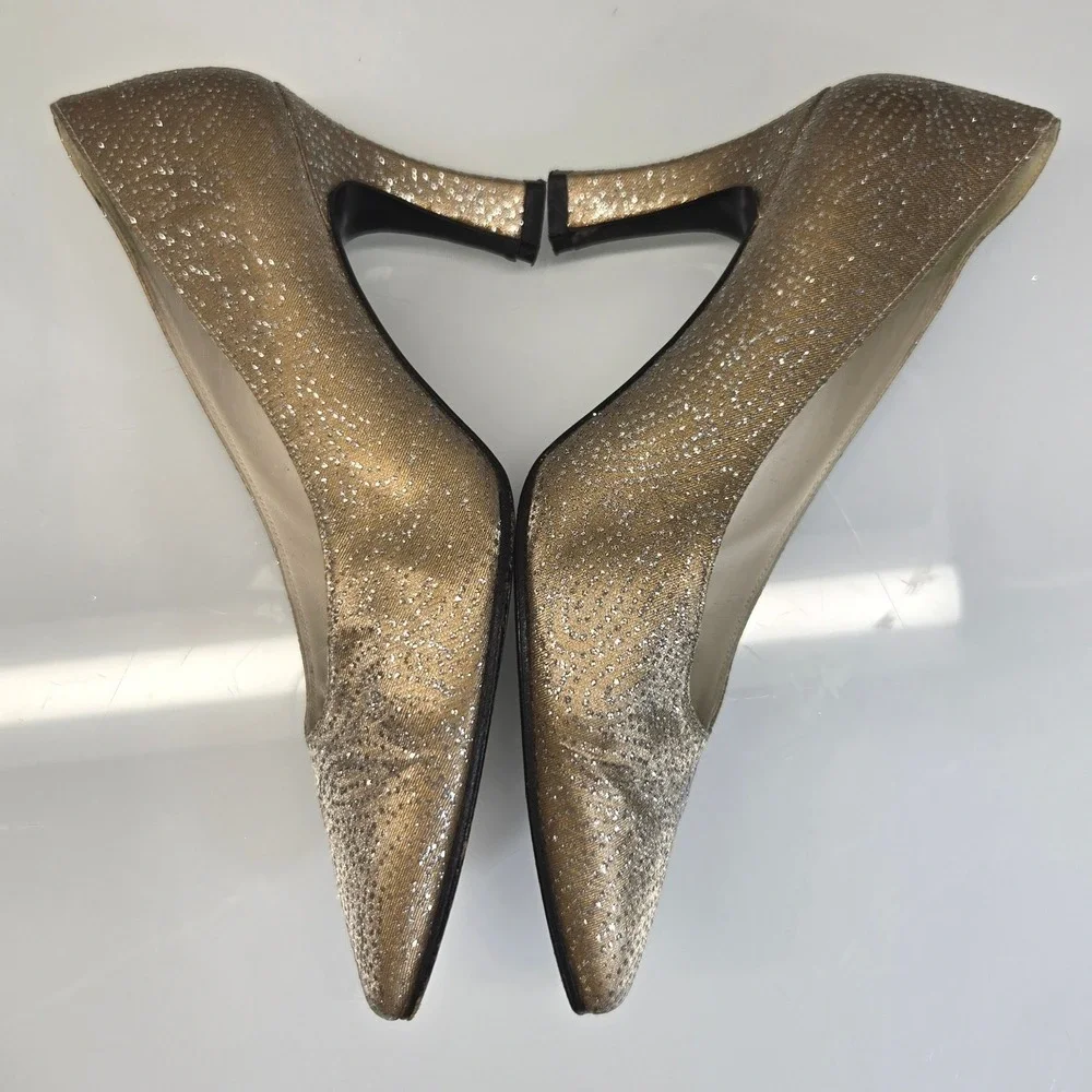 Stuart Weitzman classic timeless