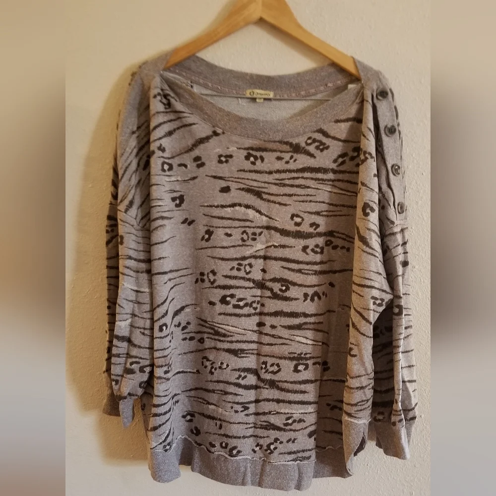 Democracy womens animal spits and stripes print sweater size 3XL