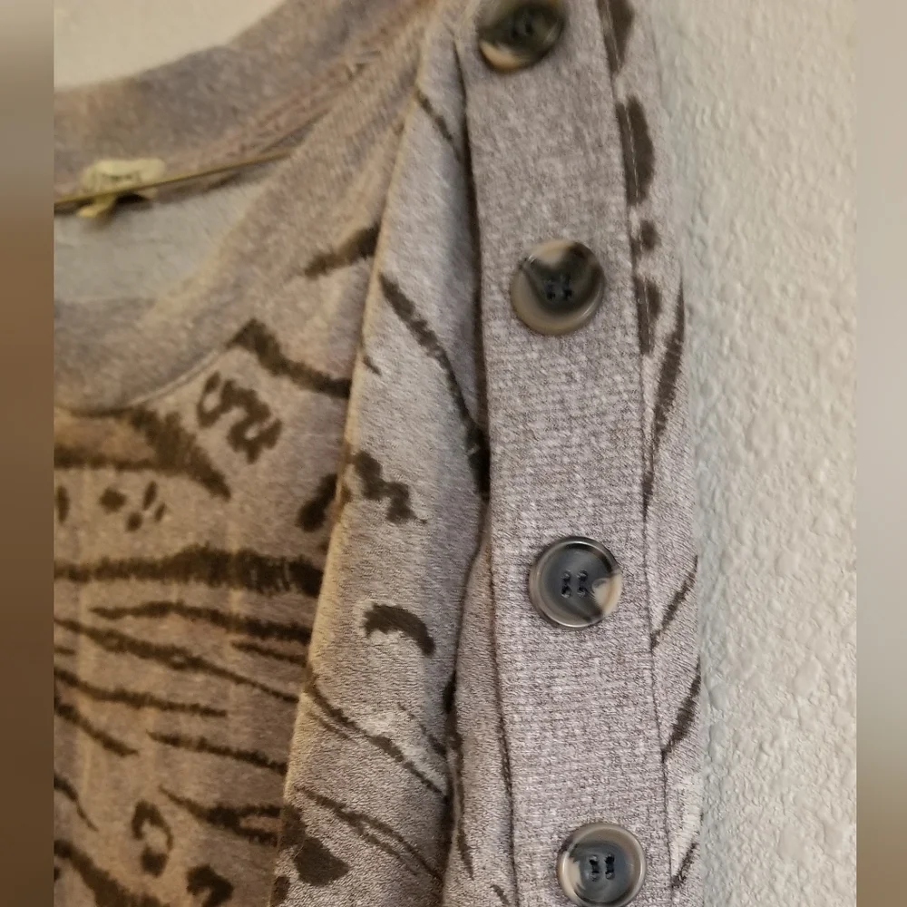 Democracy womens sweater