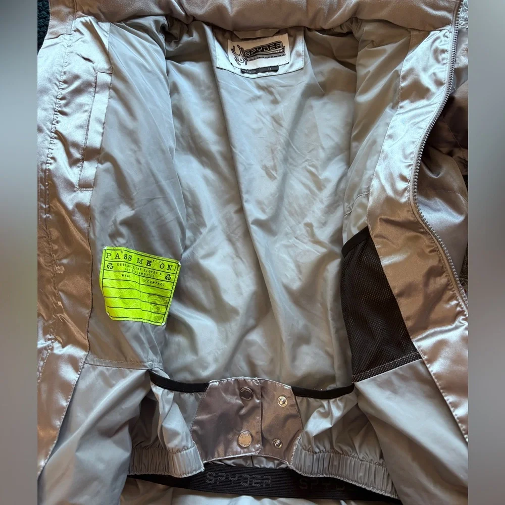Spyder silver puffer