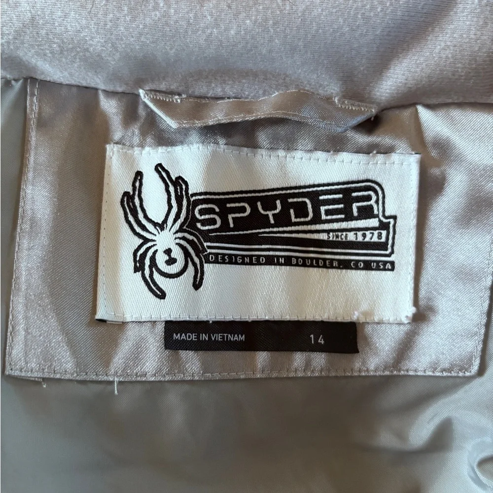 Spyder silver puffer
