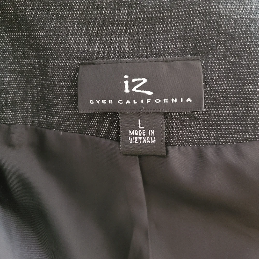 Iz Byer size large