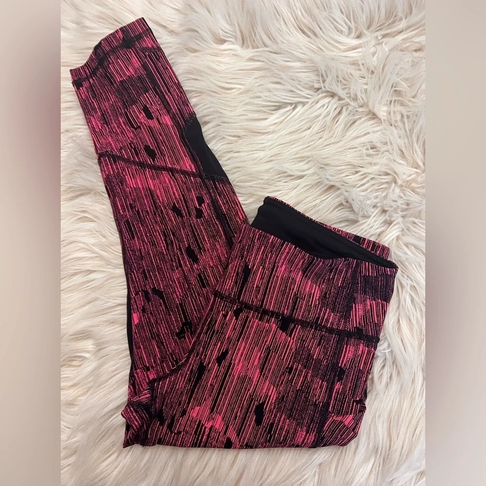 lululemon athletica •	color bright