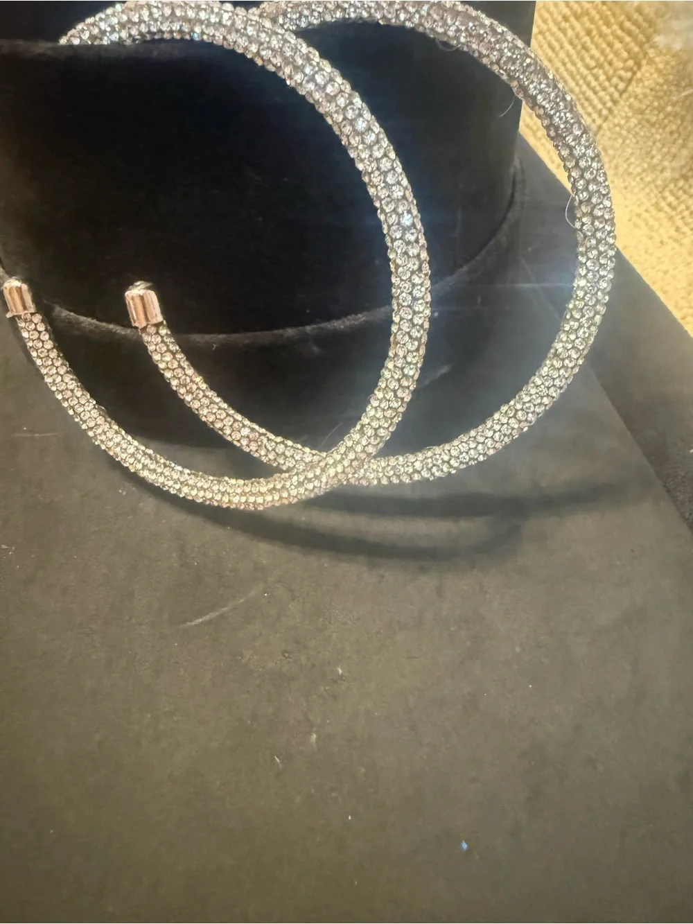 N/A dazzling crystal