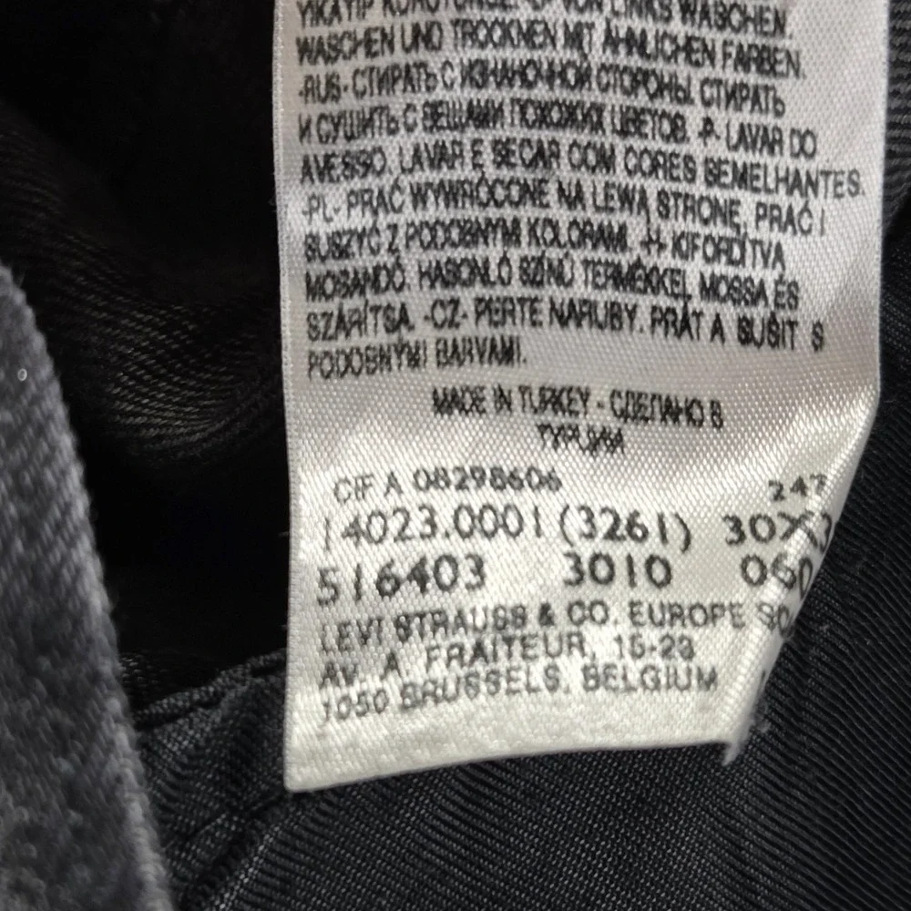 Levis 11774 important