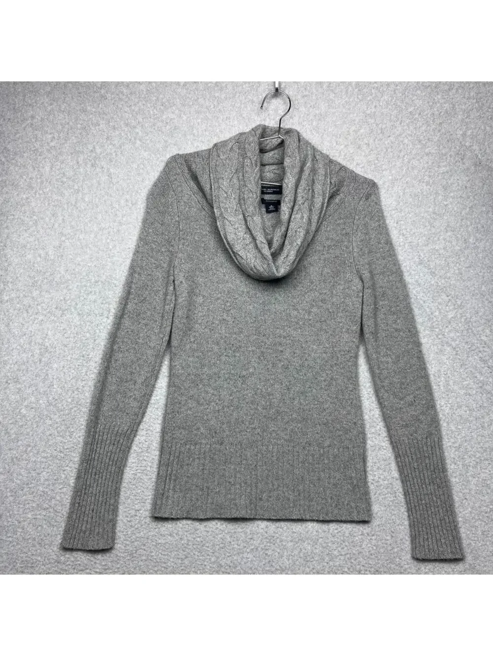 Banana Republic 100% Cashmere Sweater Cowl Neck Gray Cable Knit Quiet Luxury S