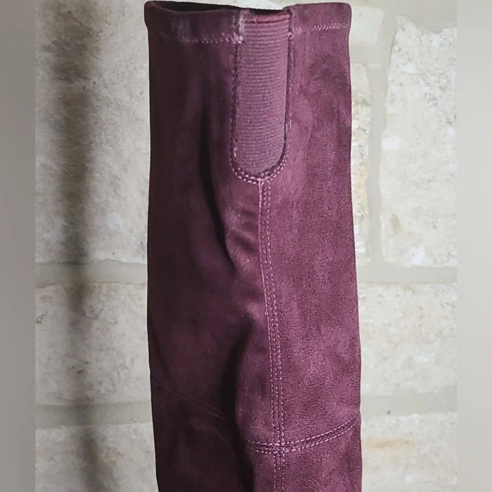 Kendall & Kylie crafted from