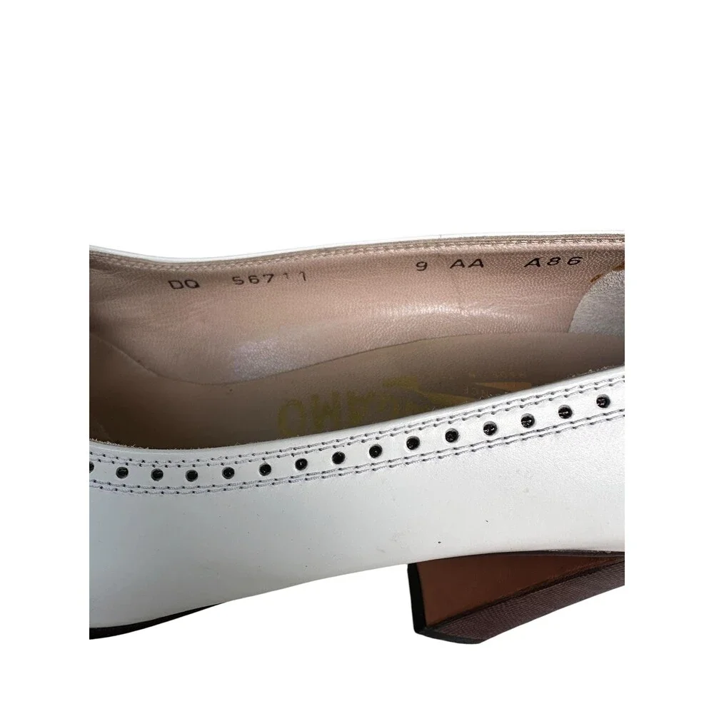 Vtg Ferragamo Spectator White Leather Brown Block Heel Pumps Size 9 AA Narrow
