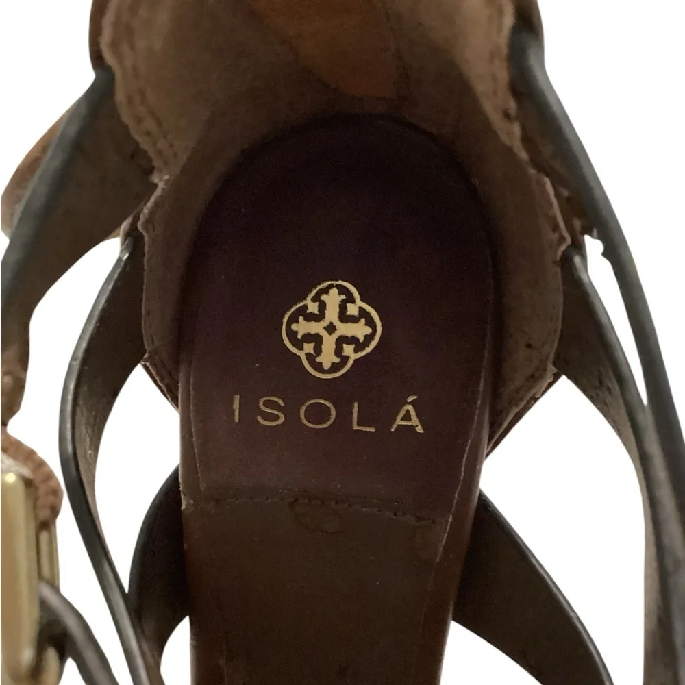 Isola gently used