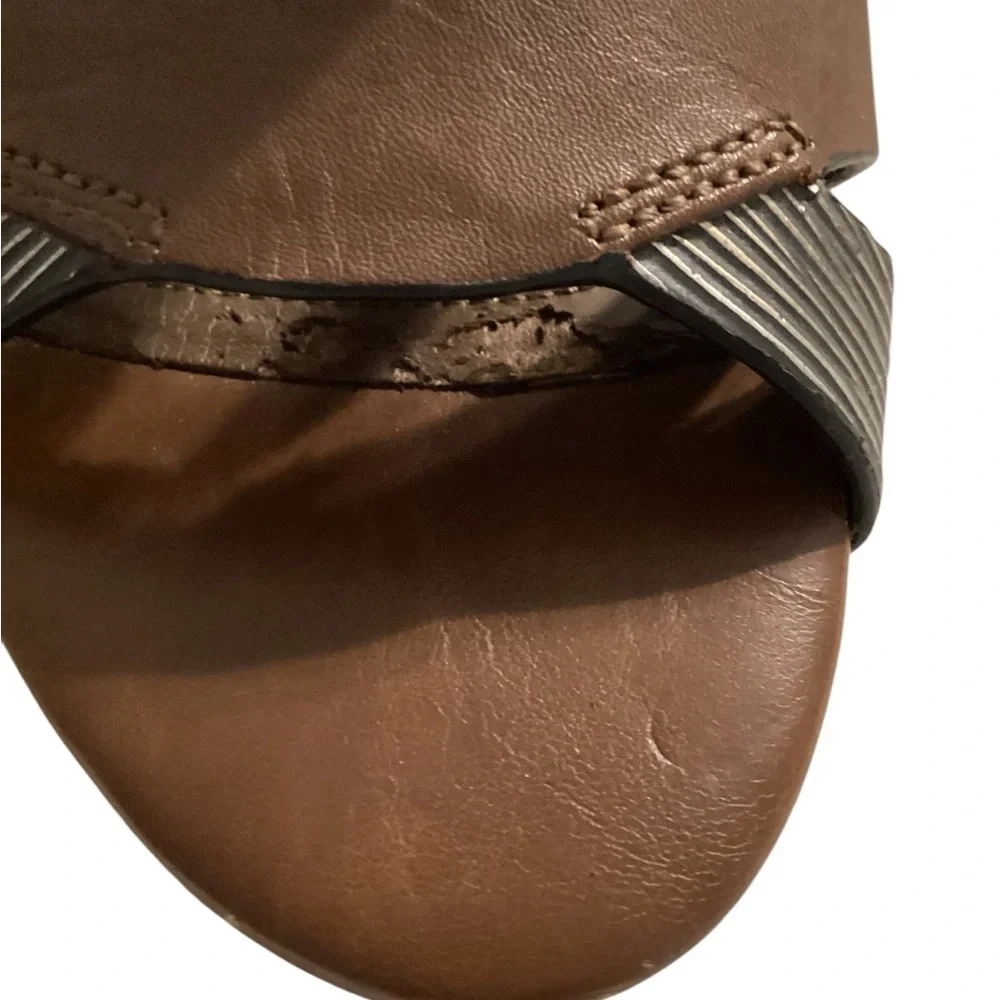 Isola gently used