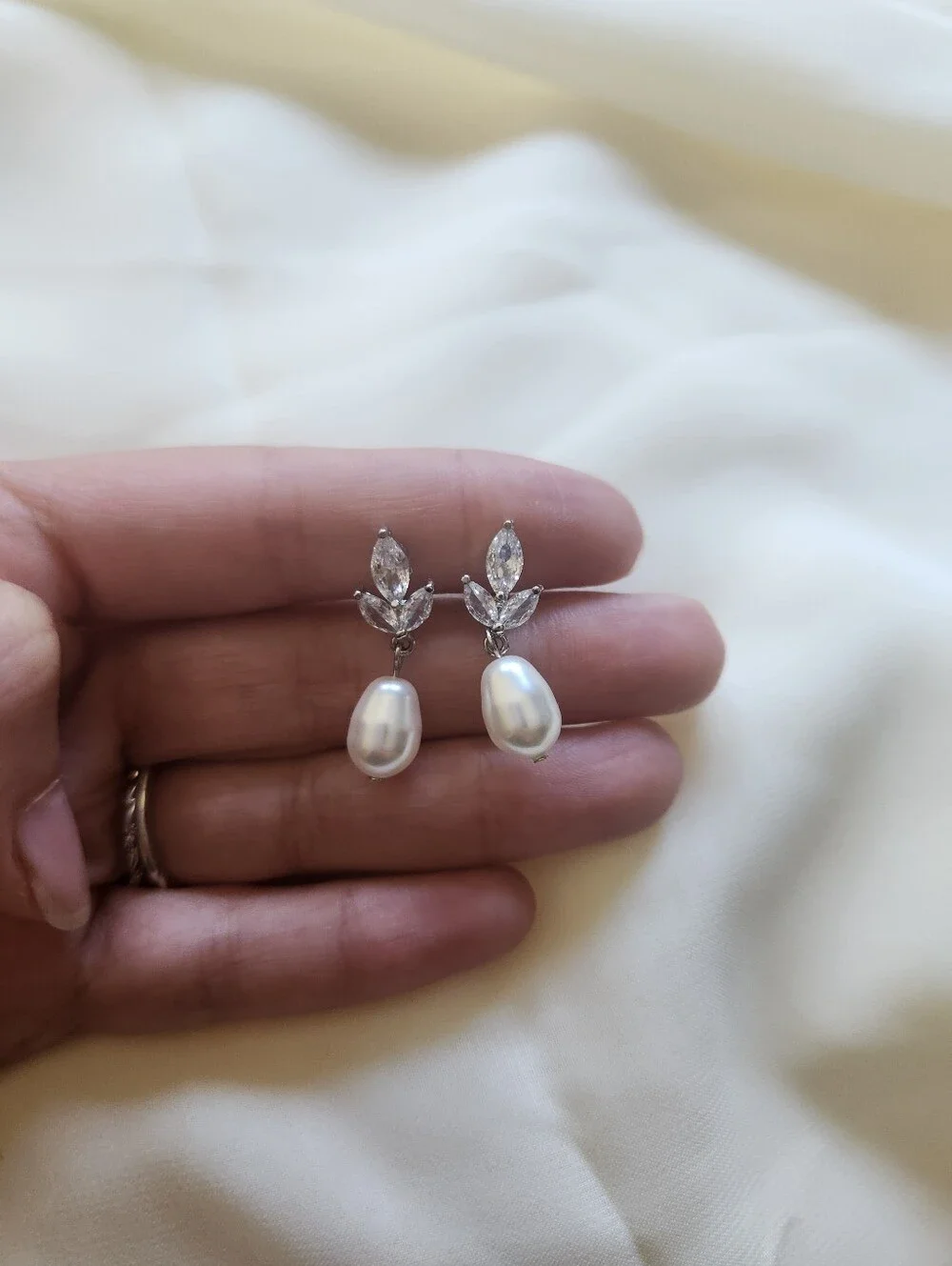 Handmade pearls gemstone