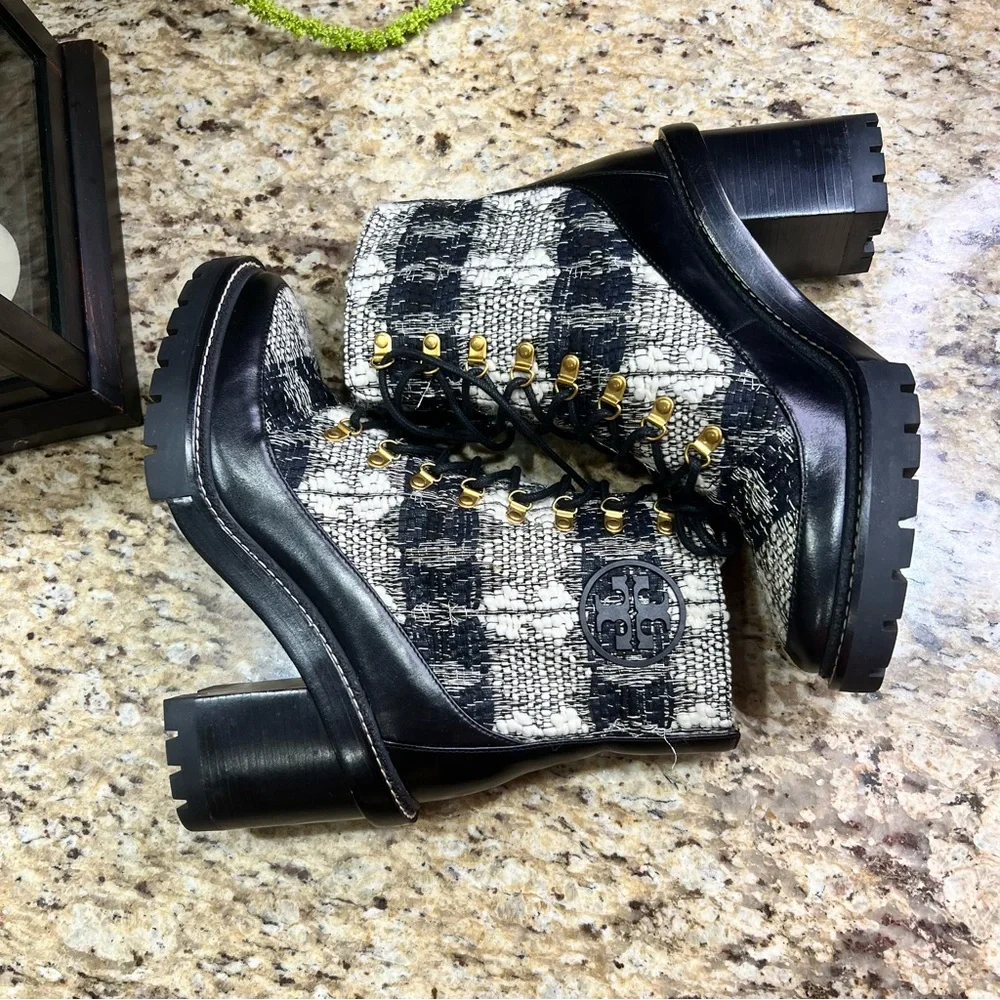 Tory Burch reposhing this