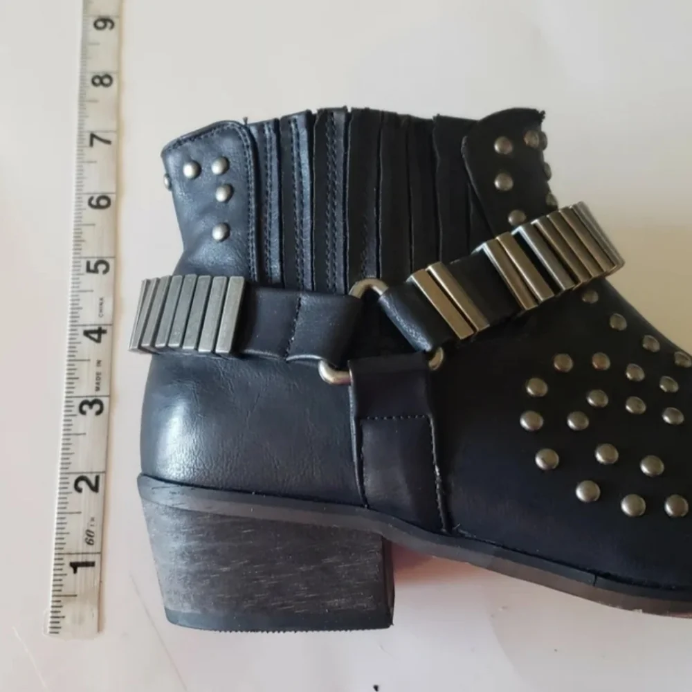 Tennis Black Silver Buckle Stud Boots Shoes Size EU38 US 7.5