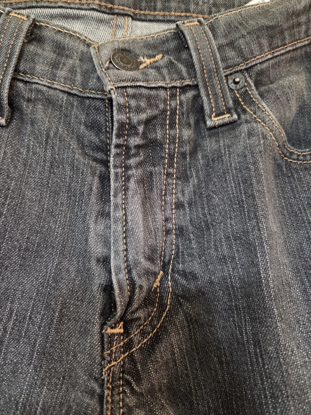 Levis levi slim