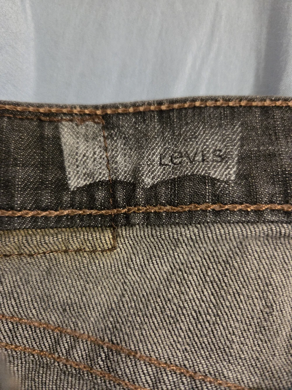 Levis levi slim