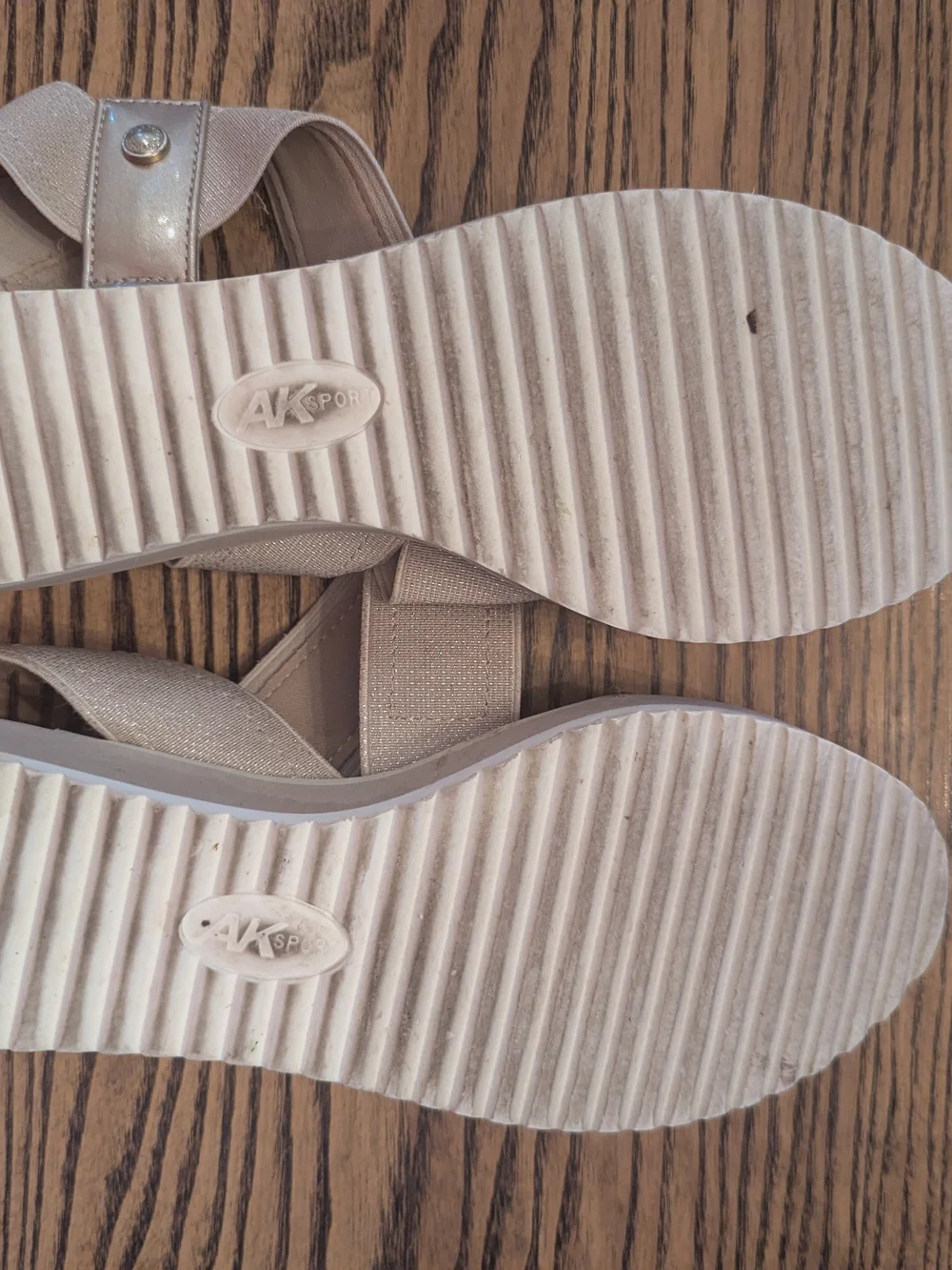 Anne Klein Sport guc anne
