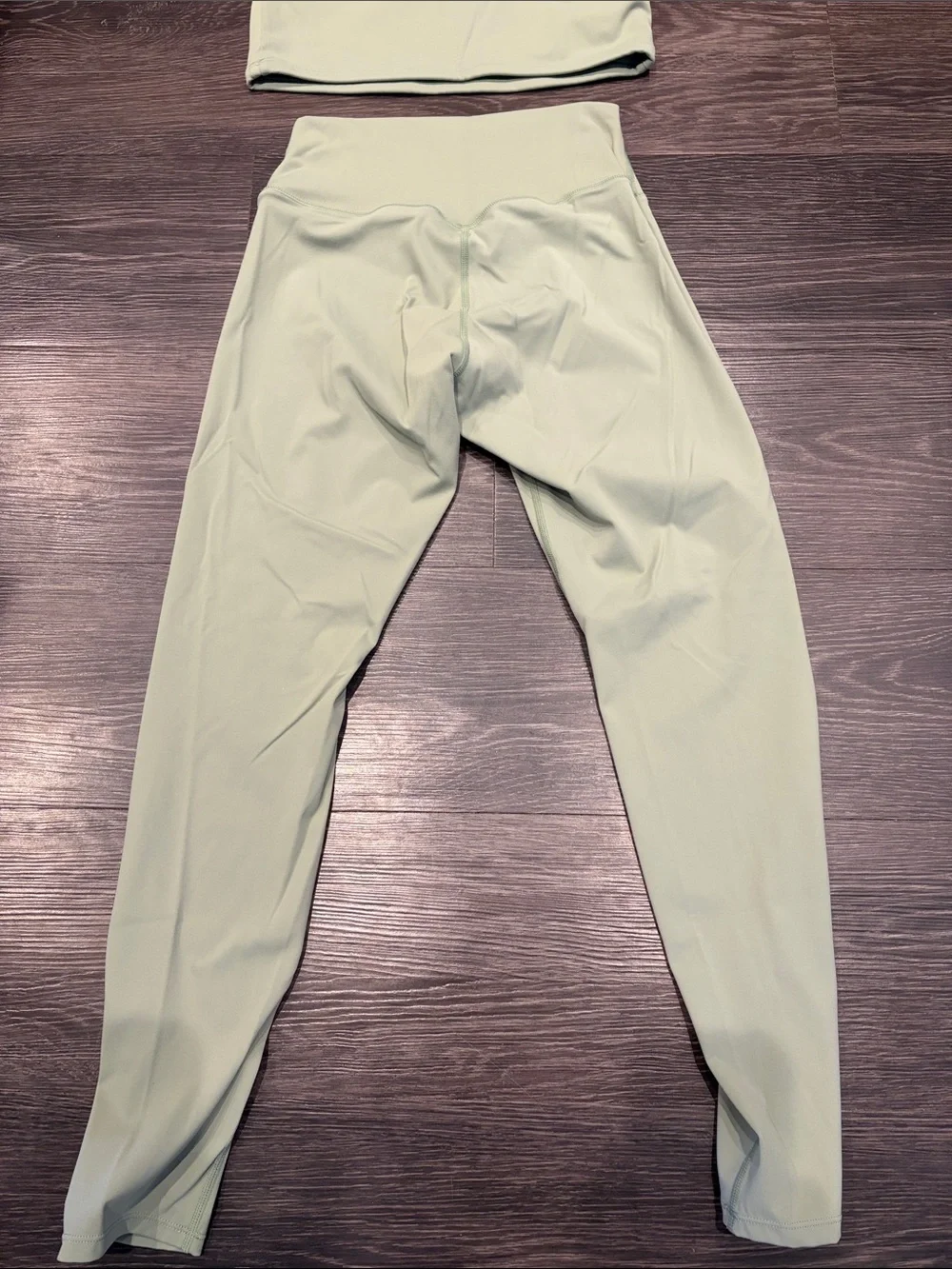 N/A light green