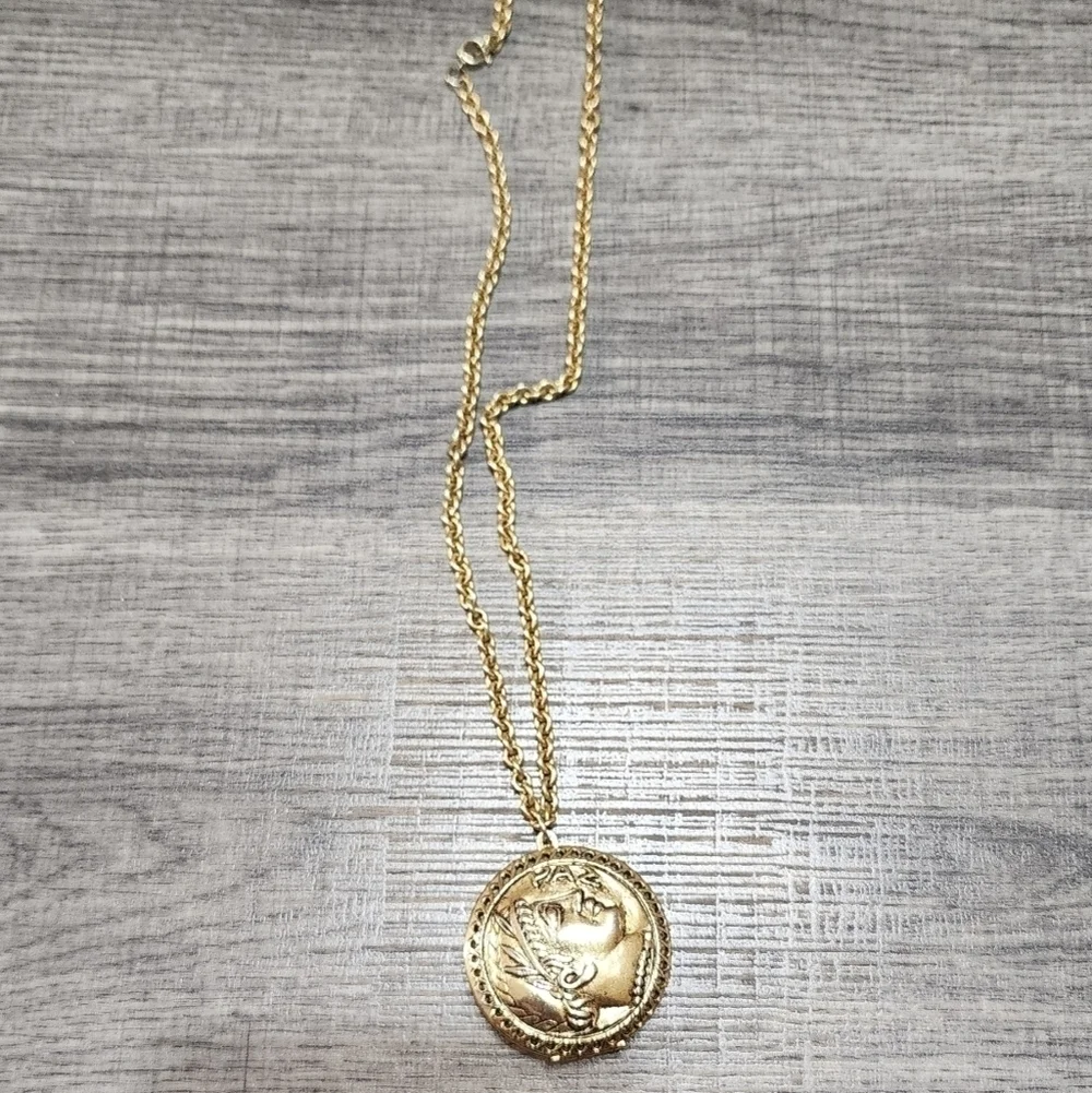 Vintage necklace measurements design