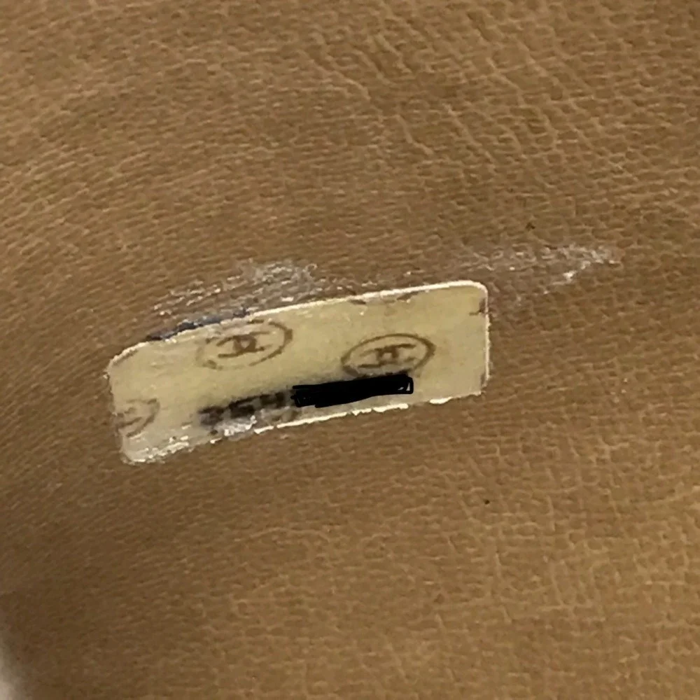 CHANEL beige size caviar