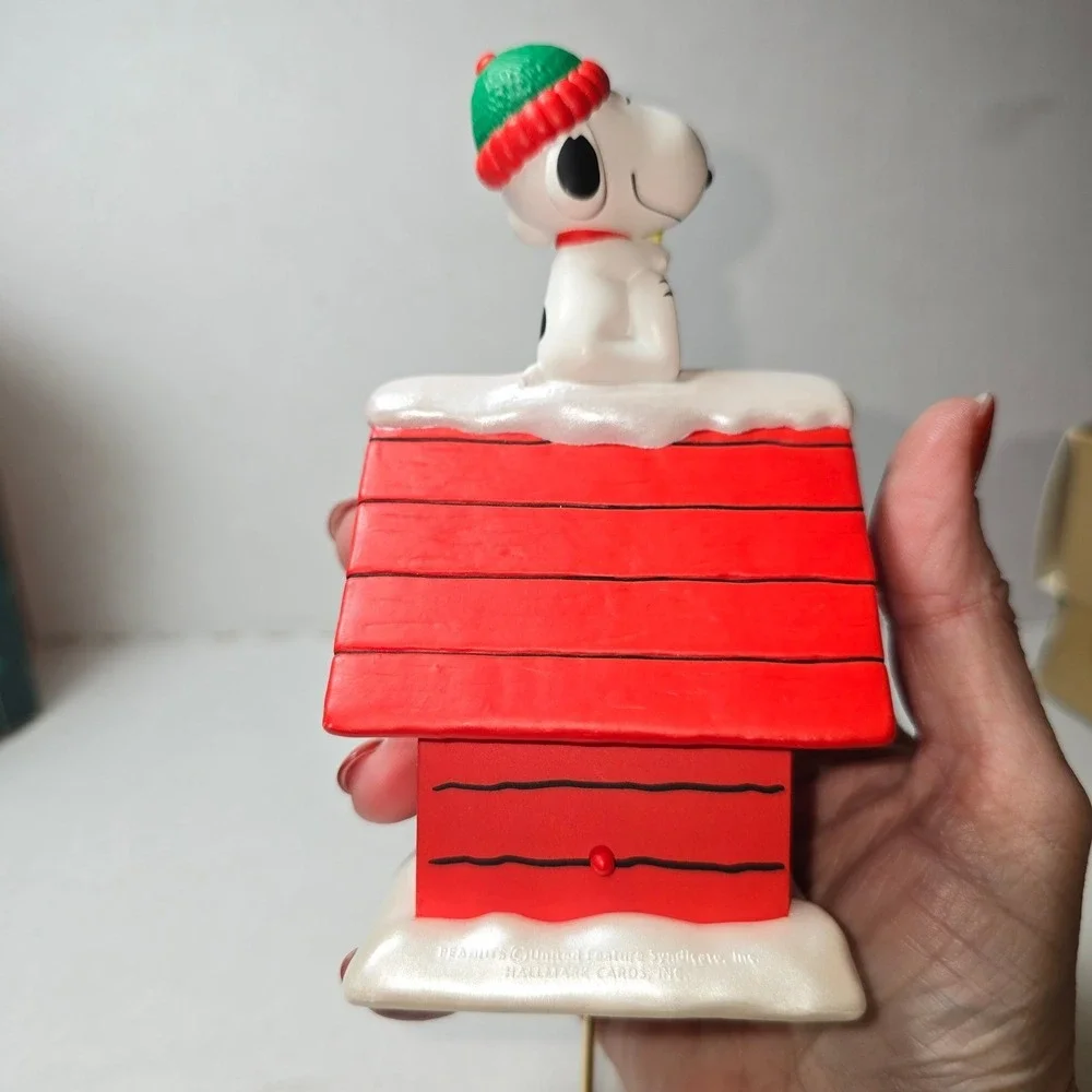 Hallmark peanuts stocking