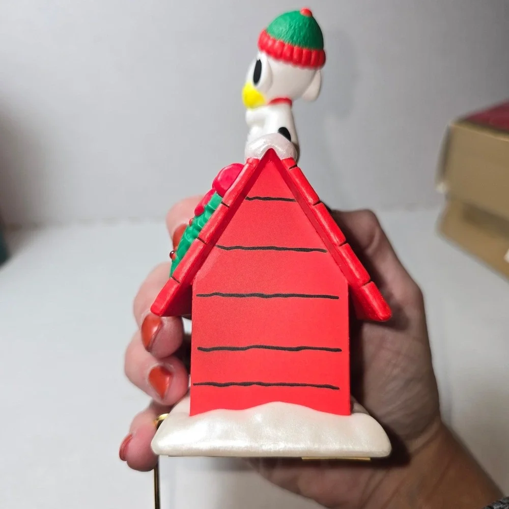 Hallmark peanuts stocking