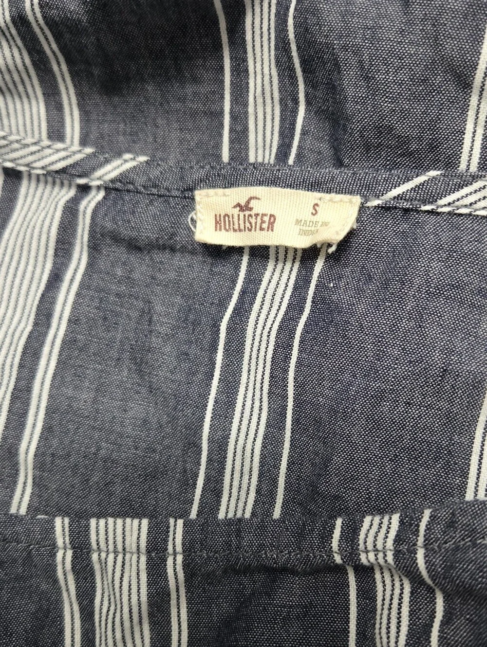 Hollister flare sleeve