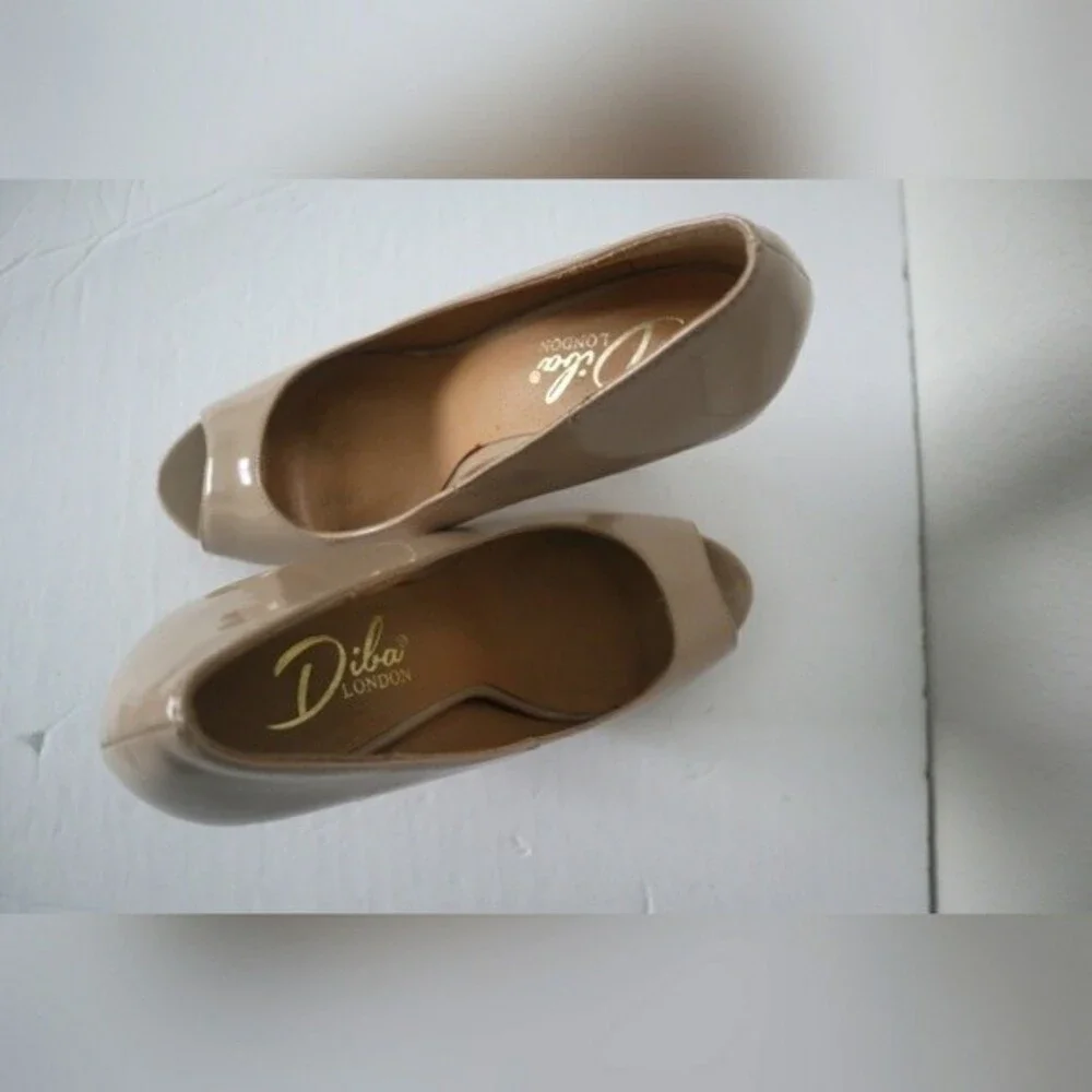 Diba London great neutral