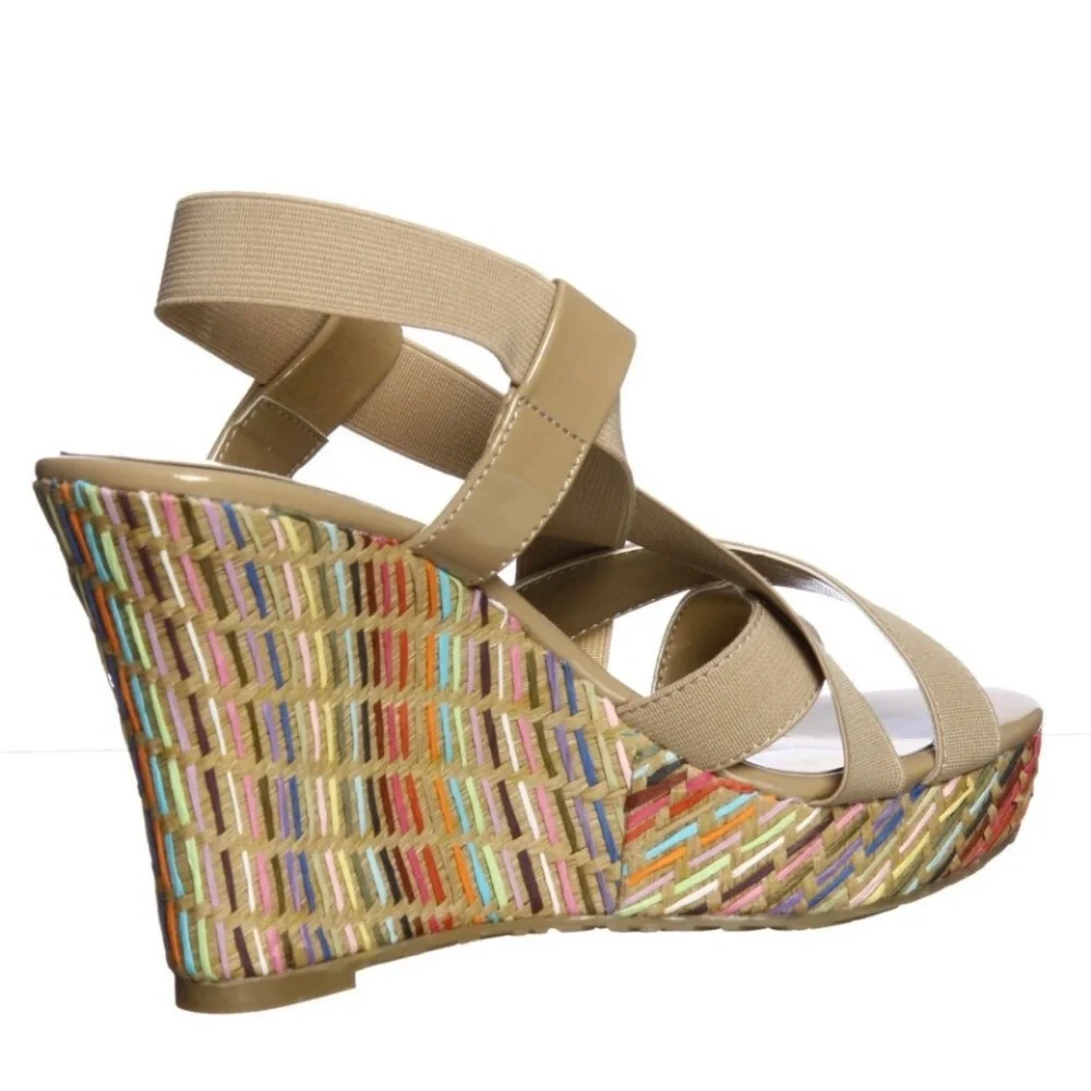 Charles David fun wedge