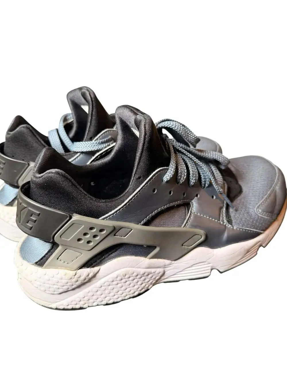 Nike visible dirt